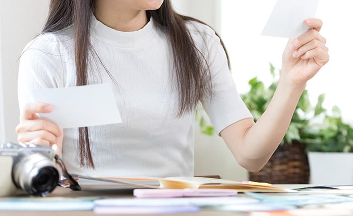 写真の情報から位置情報を特定する