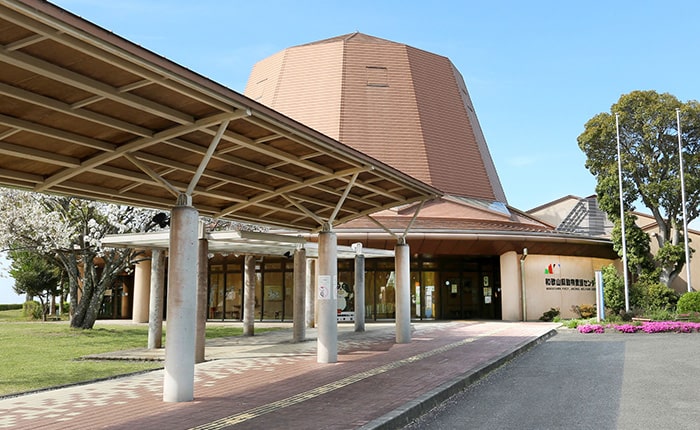 動物関連の窓口に連絡する