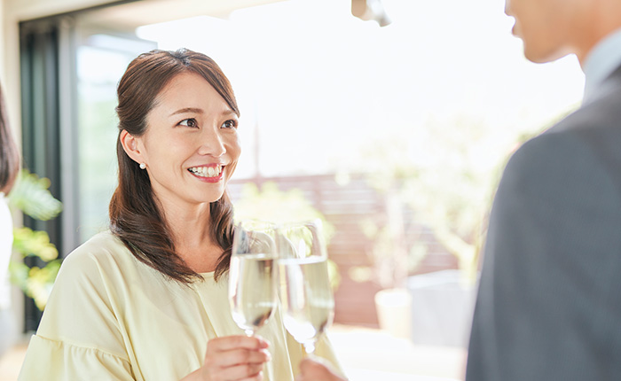 同窓会やSNSでの再会