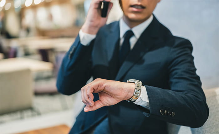 1. 社会的地位が高く日常的に強いプレッシャーを抱えている男