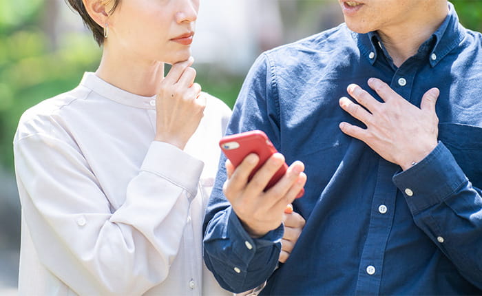 出会いの場に共通する不倫の兆候の見抜き方
