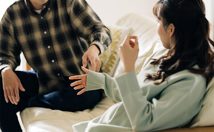 証拠がない段階で問い詰める