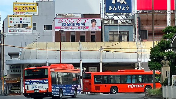 駅前アーケードの様子