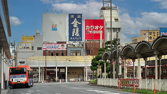 駅前ロータリーの様子